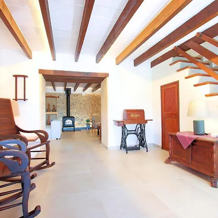 Casou Spacious Countryside Retreat With Pool For Multi-family Villa *