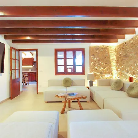 Casou Spacious Countryside Retreat With Pool For Multi-family Villa Pollença