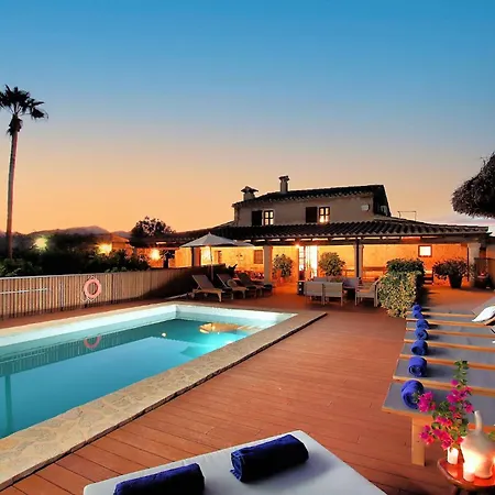 Casou Spacious Countryside Retreat With Pool For Multi-family Pollença