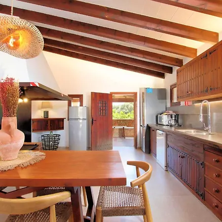 Casou Spacious Countryside Retreat With Pool For Multi-family *