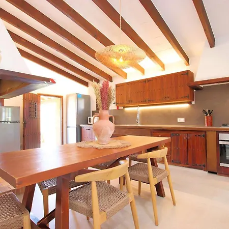 Villa Casou Spacious Countryside Retreat With Pool For Multi-family Pollença