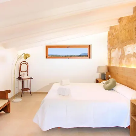 Casou Spacious Countryside Retreat With Pool For Multi-family Pollença